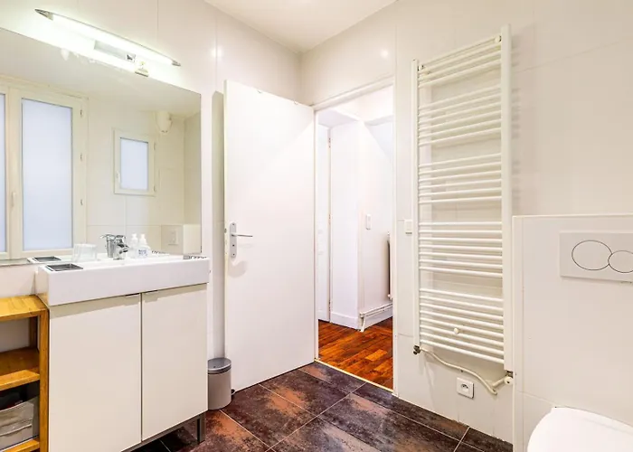 Guestready - Confortable Dans Le 10e.